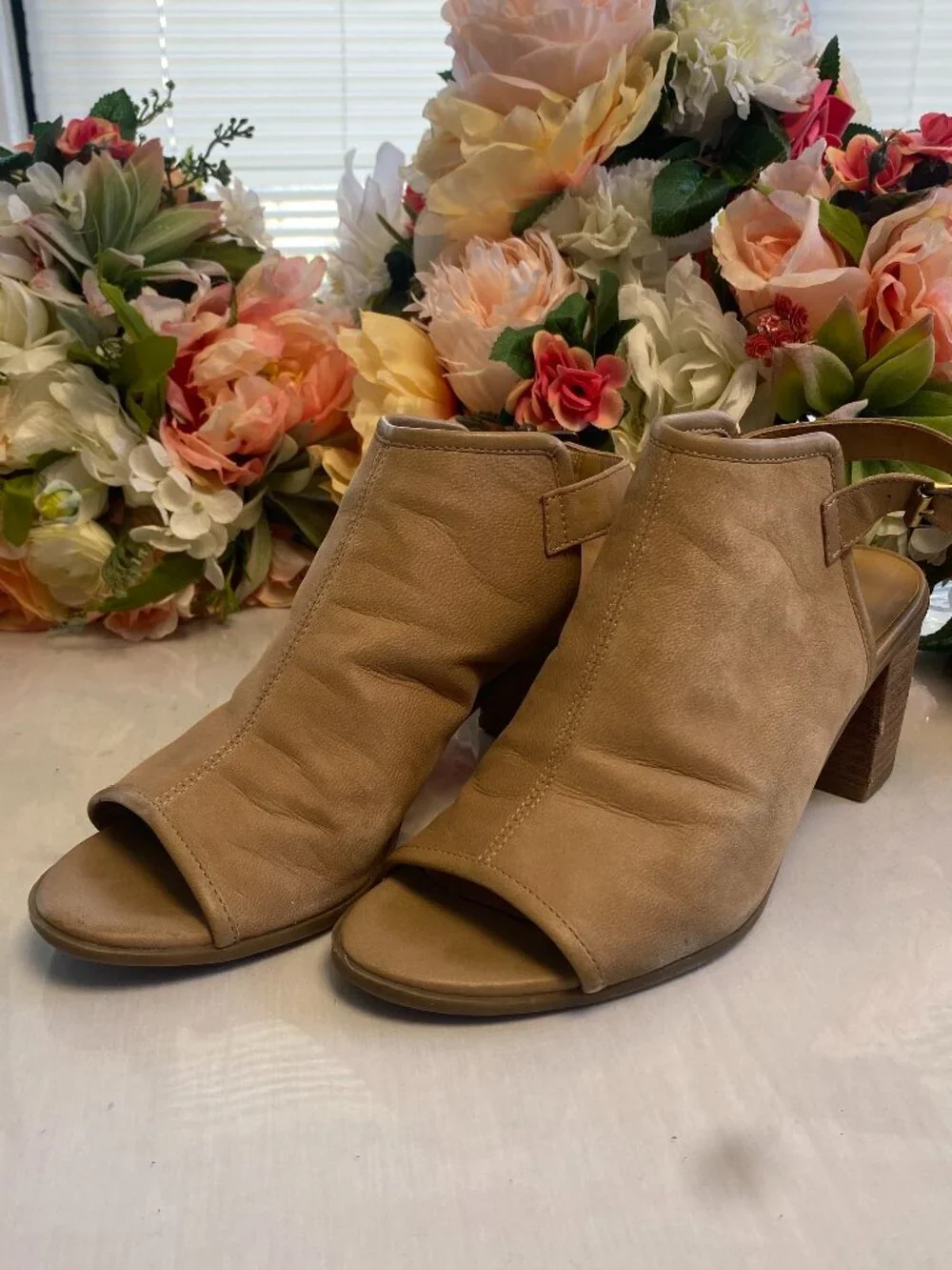 Franco Fortini Aniston Tan Leather Heel Sandals 7.5M